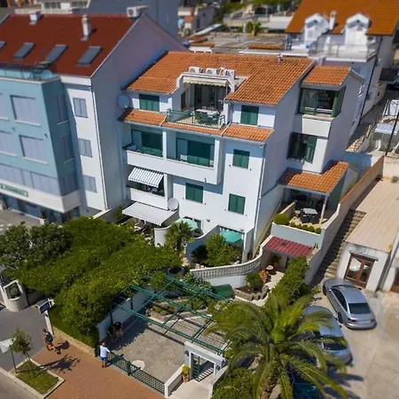 Gianni Apartment