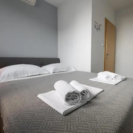 Gianni Apartman Makarska