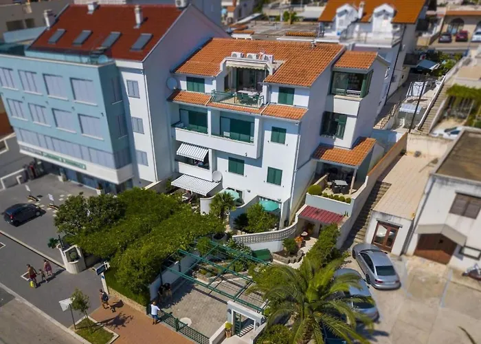 Gianni Apartman Makarska